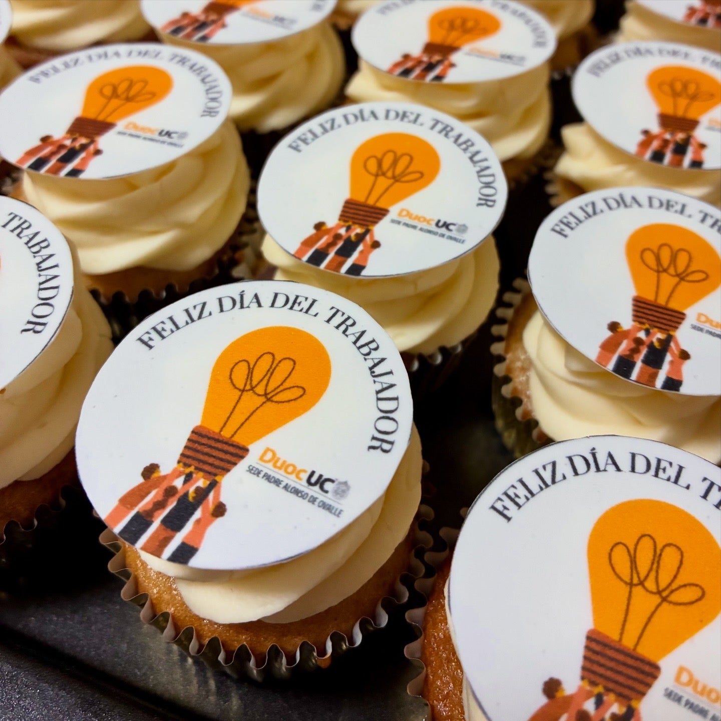 Mini Cupcakes Corporativos