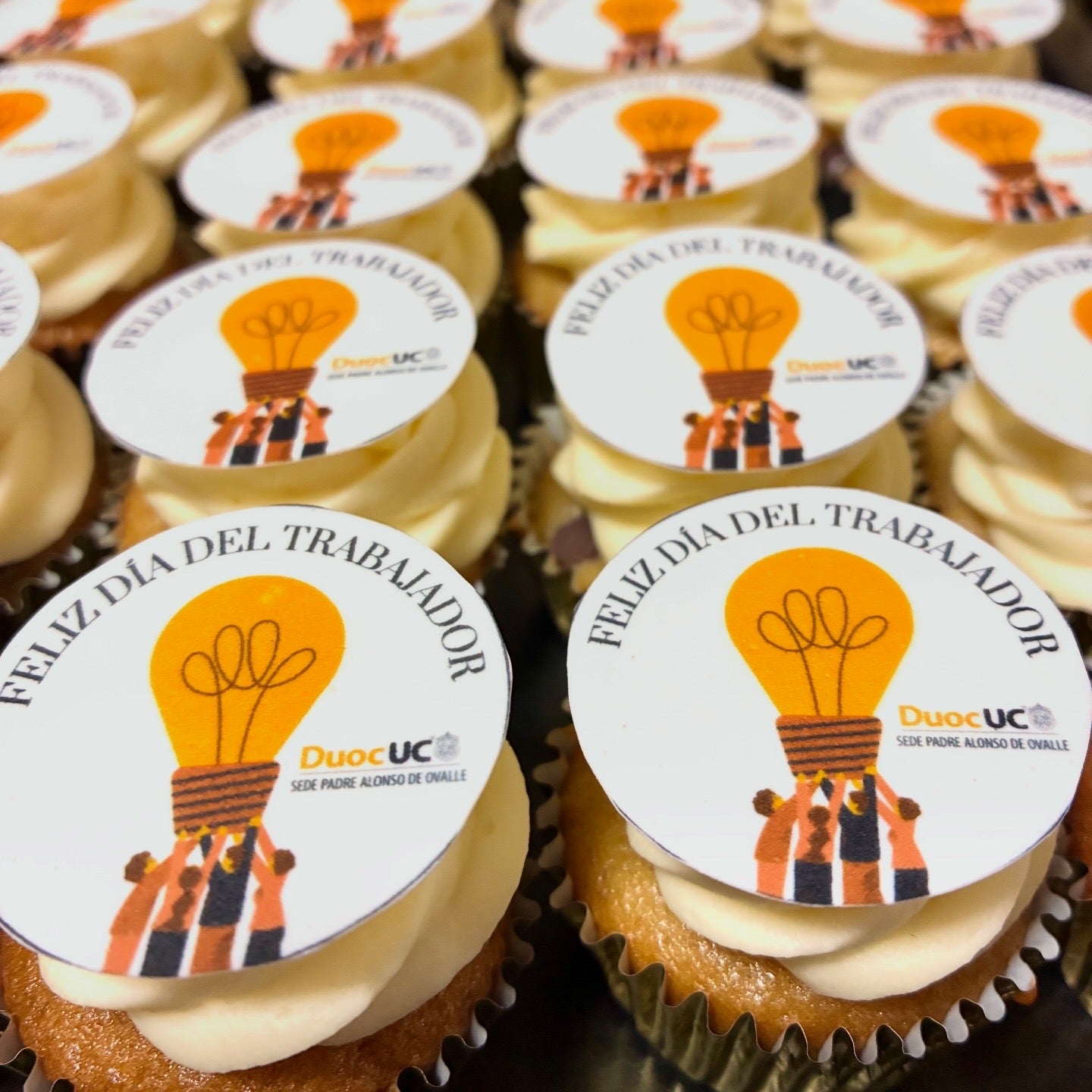 Mini Cupcakes Corporativos