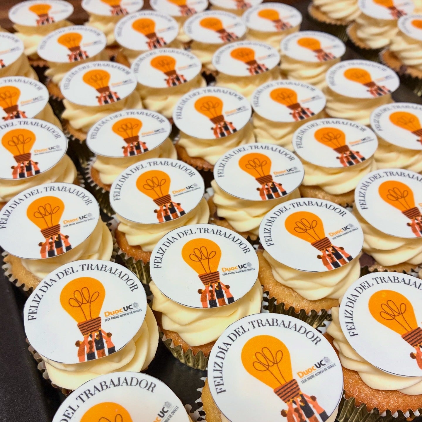 Mini Cupcakes Corporativos